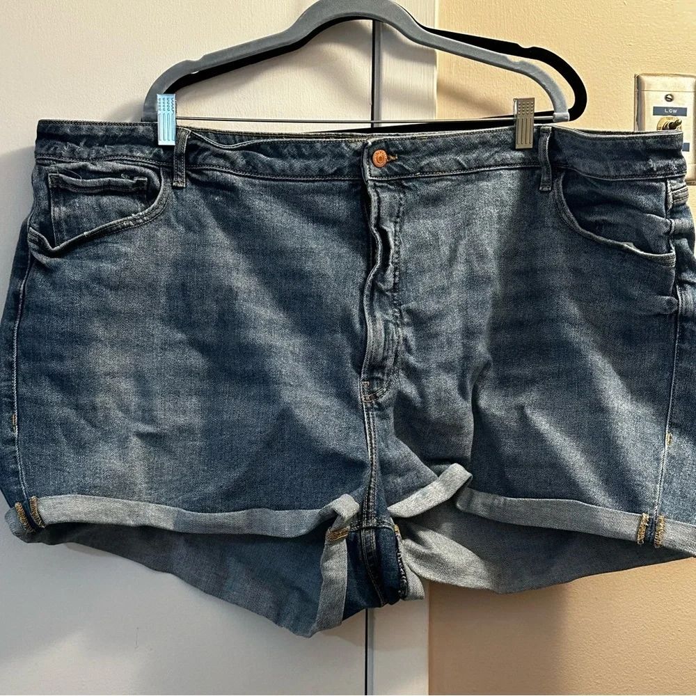 Old navy cuffed jeans shorts